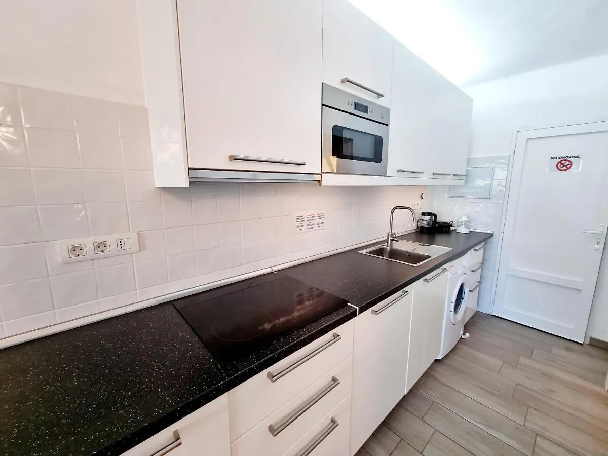 Apartamento Giovanni 09 Playa Roca Costa Teguise 0*,  Spain
